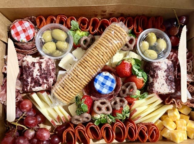 Large Charcuterie Box